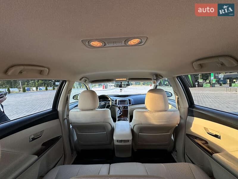 Внедорожник / Кроссовер Toyota Venza 2012 в Виннице