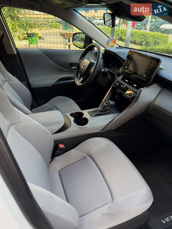 Позашляховик / Кросовер Toyota Venza 2020 в Вінниці