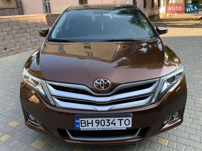 Позашляховик / Кросовер Toyota Venza 2013 в Одесі