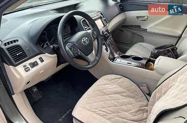Внедорожник / Кроссовер Toyota Venza 2012 в 