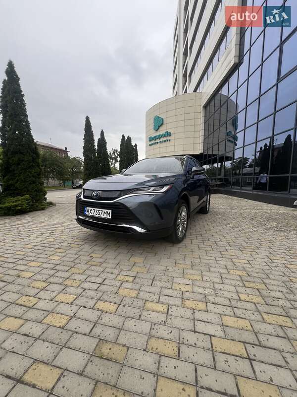 Внедорожник / Кроссовер Toyota Venza 2022 в Харькове