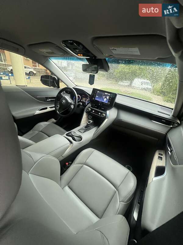 Внедорожник / Кроссовер Toyota Venza 2022 в Харькове