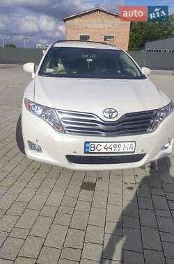 Позашляховик / Кросовер Toyota Venza 2010 в Львові