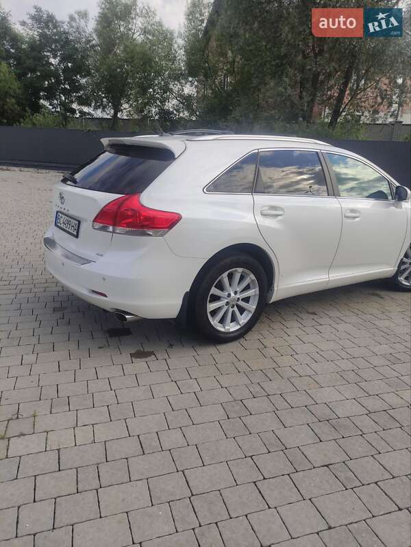 Внедорожник / Кроссовер Toyota Venza 2010 в Львове
