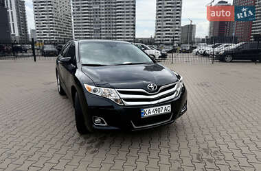 Позашляховик / Кросовер Toyota Venza 2014 в Києві