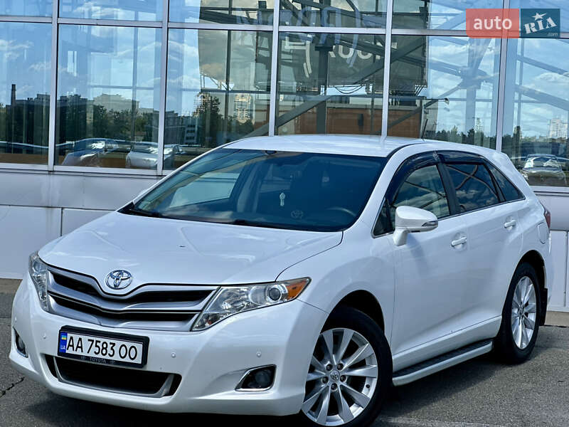 Позашляховик / Кросовер Toyota Venza 2013 в Києві
