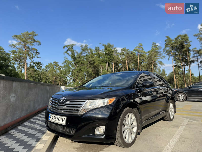 Позашляховик / Кросовер Toyota Venza 2011 в Києві