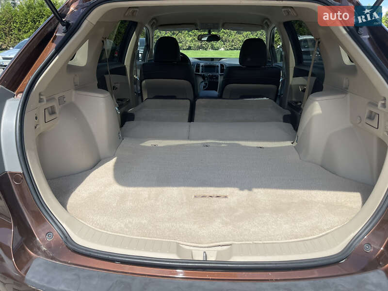 Позашляховик / Кросовер Toyota Venza 2014 в Києві