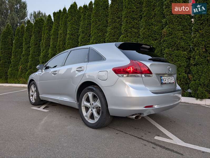 Внедорожник / Кроссовер Toyota Venza 2013 в Киеве