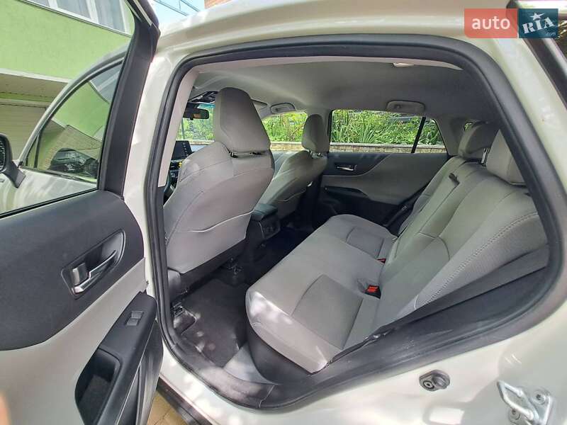 Позашляховик / Кросовер Toyota Venza 2021 в Монастирищеві