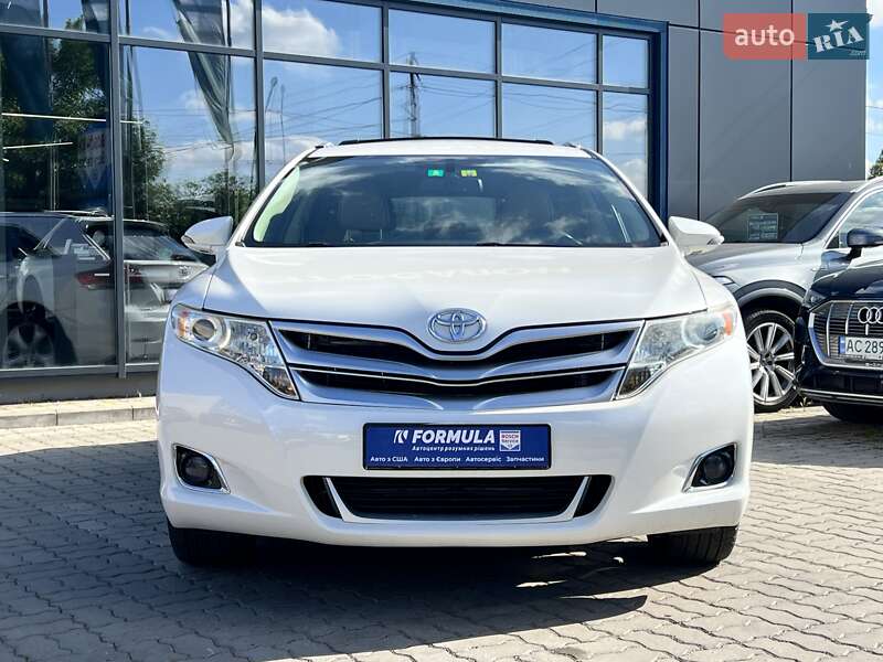 Внедорожник / Кроссовер Toyota Venza 2015 в Нововолынске