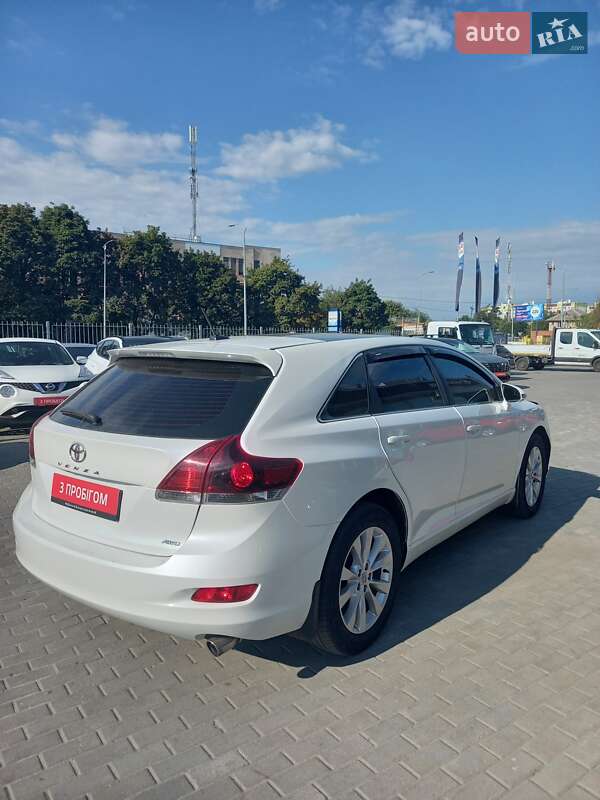 Позашляховик / Кросовер Toyota Venza 2013 в Полтаві
