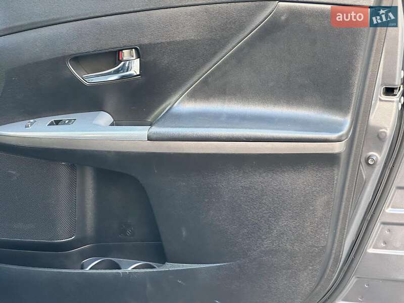 Позашляховик / Кросовер Toyota Venza 2014 в Одесі