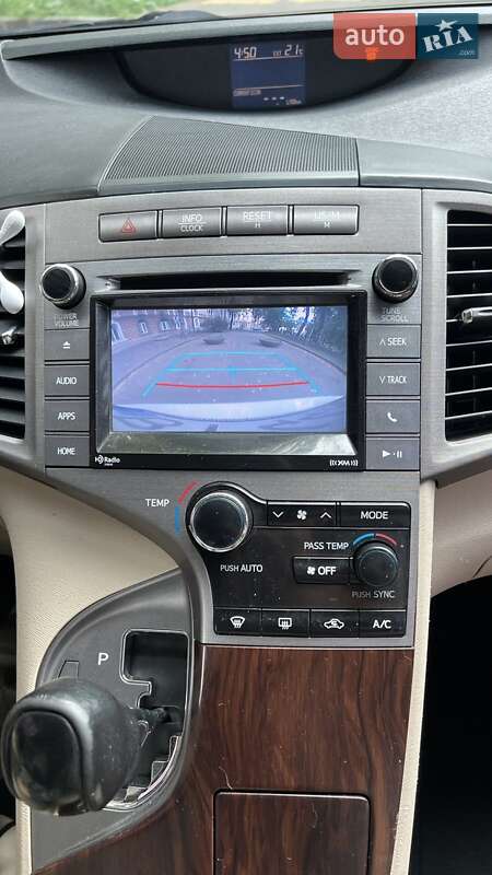 Внедорожник / Кроссовер Toyota Venza 2015 в Полтаве