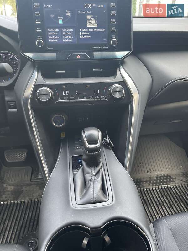 Позашляховик / Кросовер Toyota Venza 2021 в Києві