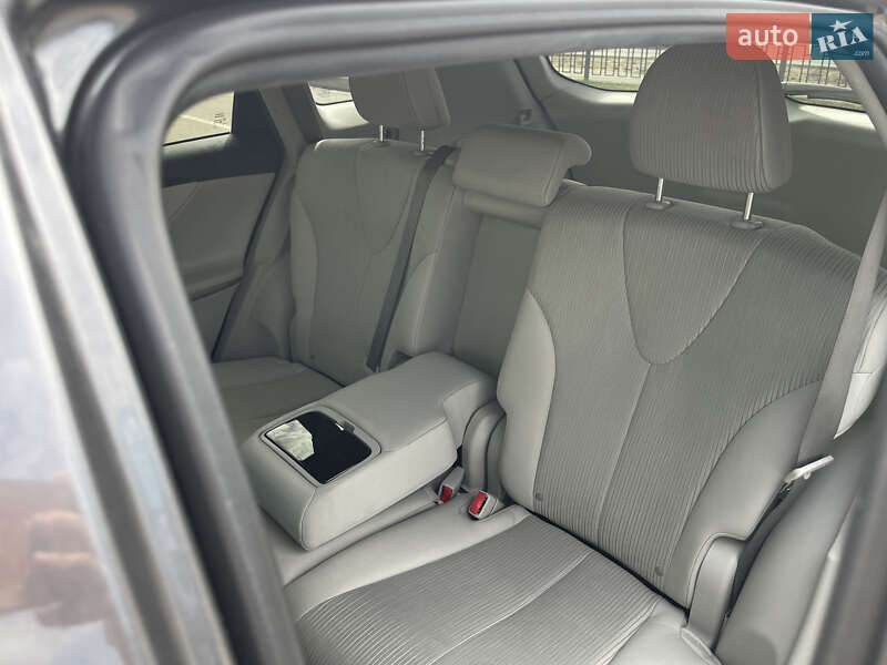 Позашляховик / Кросовер Toyota Venza 2013 в Києві фото 16 Позашляховик / Кросовер Toyota Venza 2013 в Києві