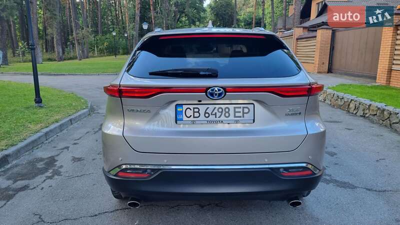 Внедорожник / Кроссовер Toyota Venza 2021 в Киеве