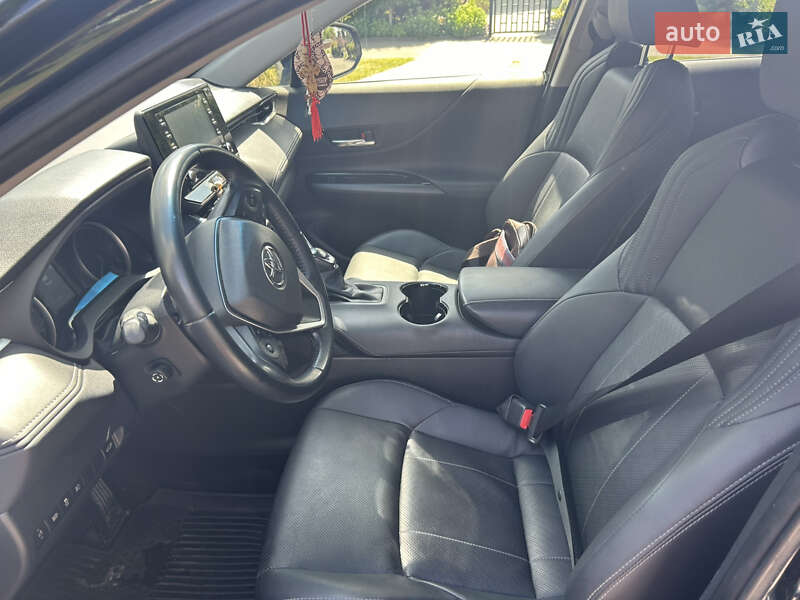 Внедорожник / Кроссовер Toyota Venza 2021 в Фастове