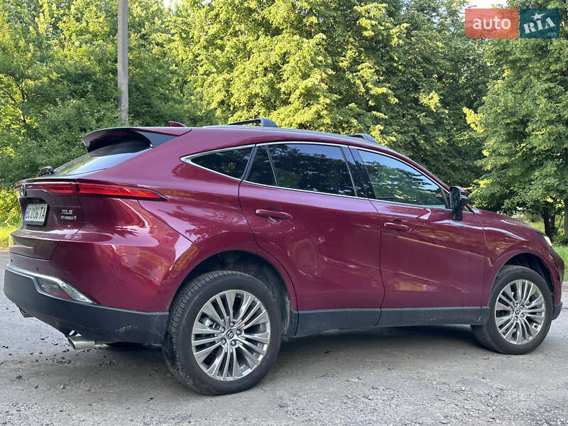 Позашляховик / Кросовер Toyota Venza 2022 в Львові