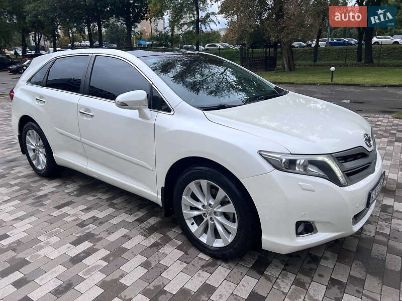 Внедорожник / Кроссовер Toyota Venza 2015 в Киеве