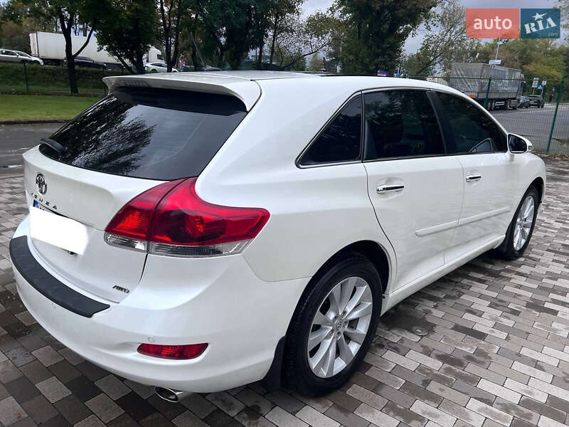 Внедорожник / Кроссовер Toyota Venza 2015 в Киеве