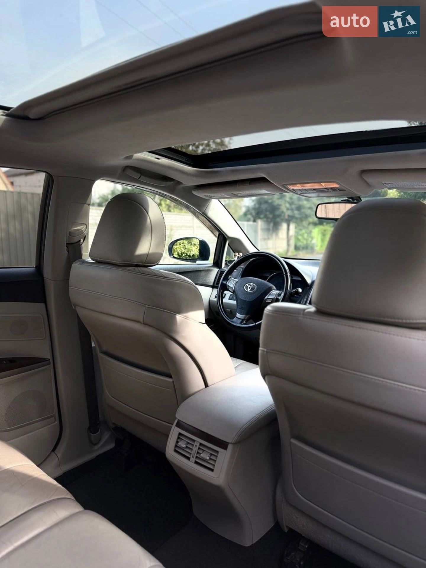 2010 Toyota Venza - мініатюра 12