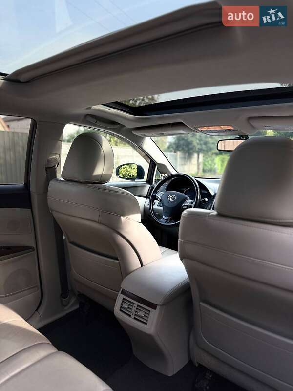 Внедорожник / Кроссовер Toyota Venza 2010 в Киеве