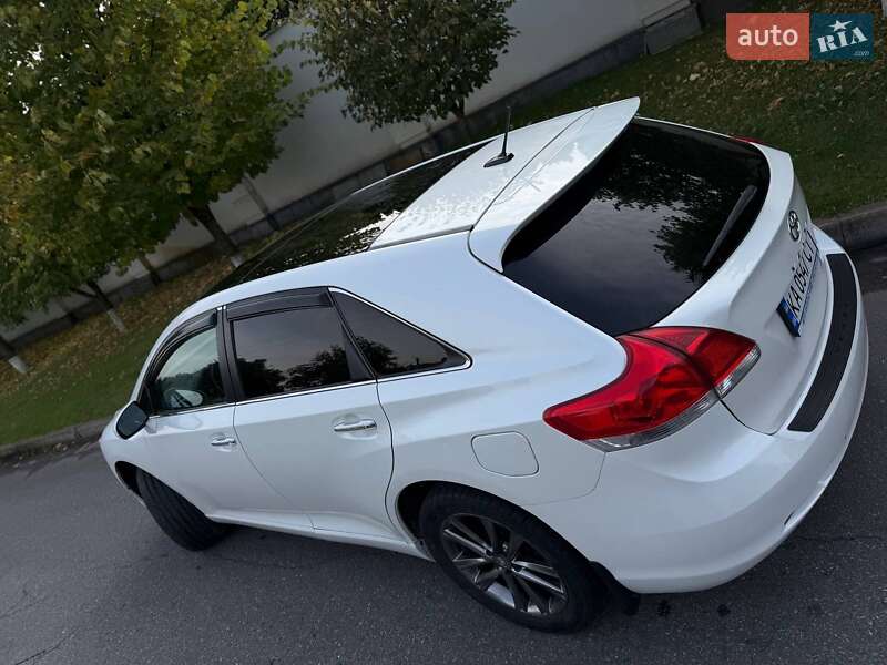 Внедорожник / Кроссовер Toyota Venza 2010 в Киеве