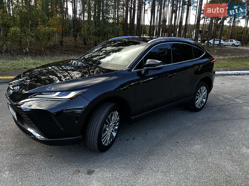 Позашляховик / Кросовер Toyota Venza 2024 в Києві