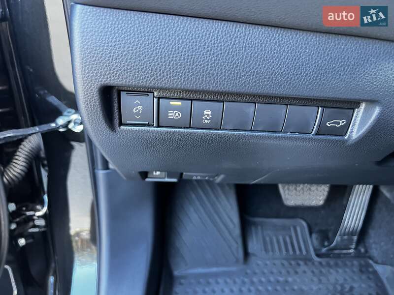 Позашляховик / Кросовер Toyota Venza 2024 в Києві