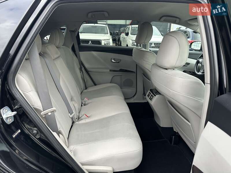 Внедорожник / Кроссовер Toyota Venza 2010 в Киеве