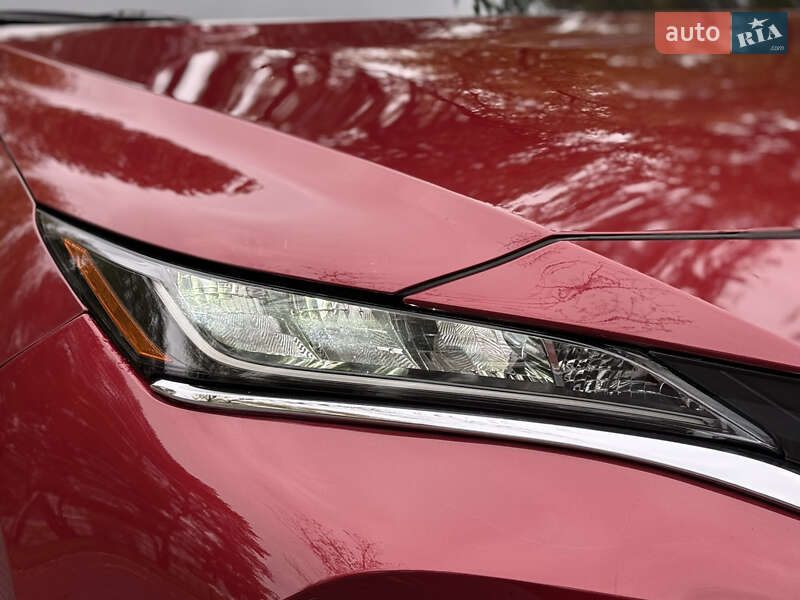 Позашляховик / Кросовер Toyota Venza 2022 в Києві