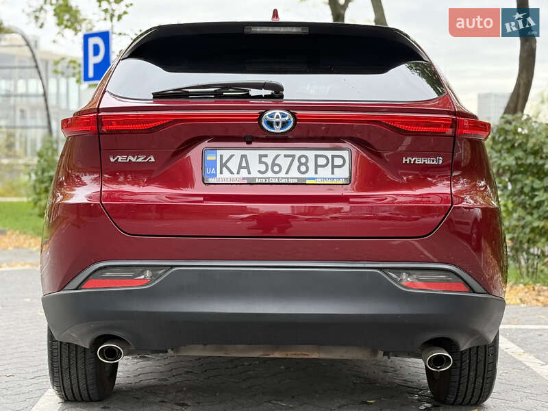 Позашляховик / Кросовер Toyota Venza 2022 в Києві