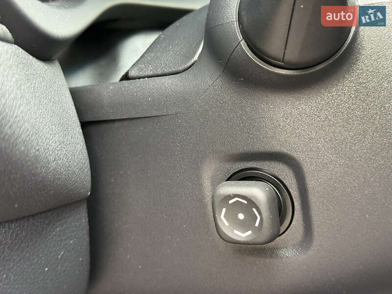 Позашляховик / Кросовер Toyota Venza 2022 в Києві