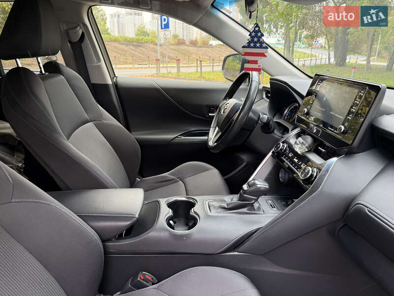 Позашляховик / Кросовер Toyota Venza 2022 в Києві