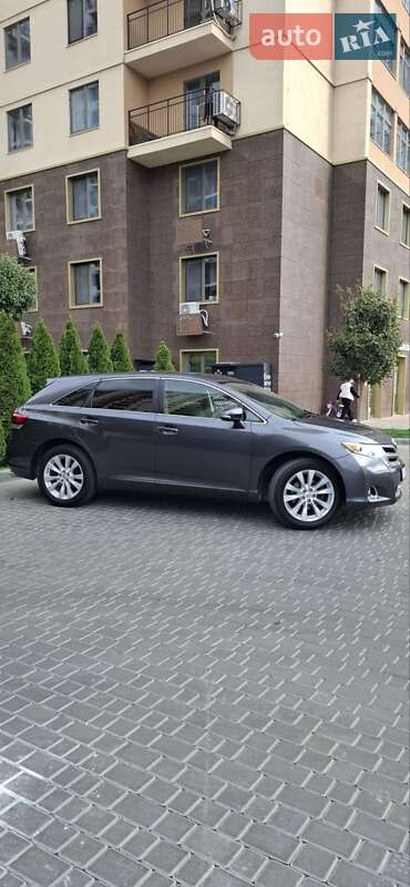 Позашляховик / Кросовер Toyota Venza 2015 в Одесі