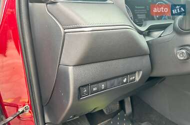 Внедорожник / Кроссовер Toyota Venza 2021 в 