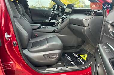 Внедорожник / Кроссовер Toyota Venza 2021 в 