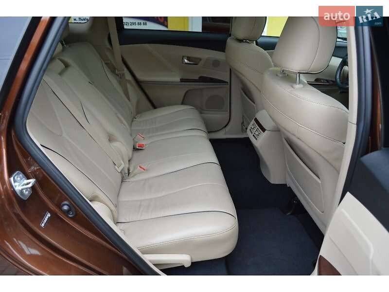 Внедорожник / Кроссовер Toyota Venza 2010 в Львове