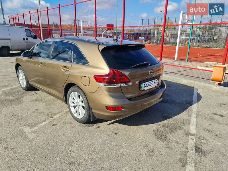 Внедорожник / Кроссовер Toyota Venza 2013 в Мерефа