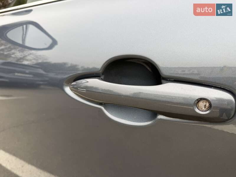 Внедорожник / Кроссовер Toyota Venza 2022 в Киеве