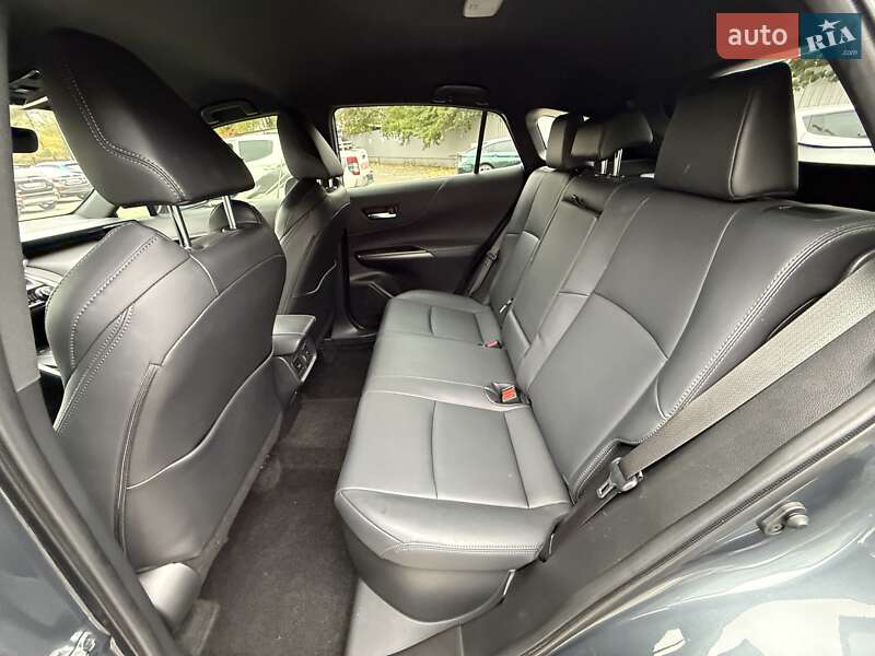 Внедорожник / Кроссовер Toyota Venza 2022 в Киеве