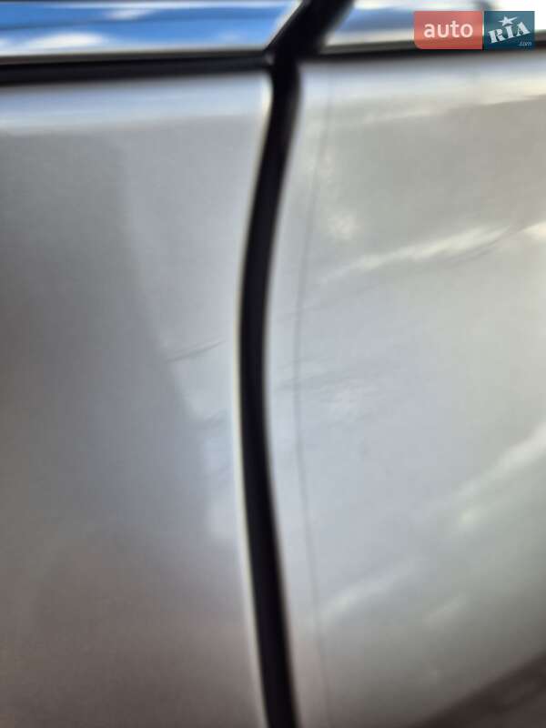 Позашляховик / Кросовер Toyota Venza 2021 в Івано-Франківську