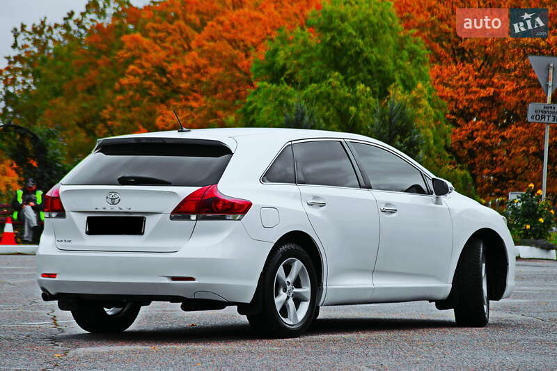 Позашляховик / Кросовер Toyota Venza 2013 в Дніпрі