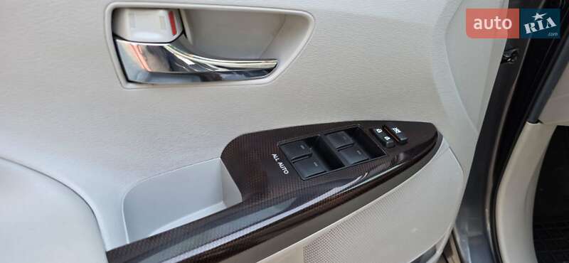 Внедорожник / Кроссовер Toyota Venza 2012 в Харькове фото 12 Внедорожник / Кроссовер Toyota Venza 2012 в Харькове