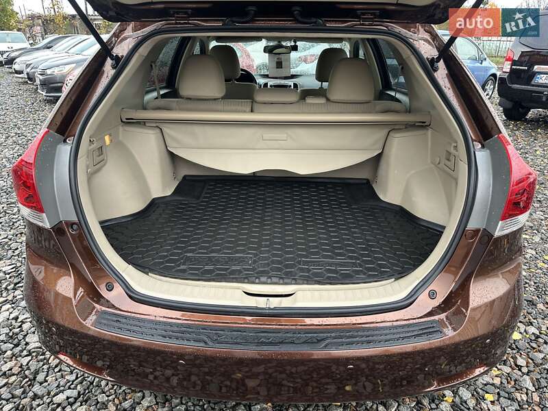 Внедорожник / Кроссовер Toyota Venza 2012 в Смеле фото 12 Внедорожник / Кроссовер Toyota Venza 2012 в Смеле
