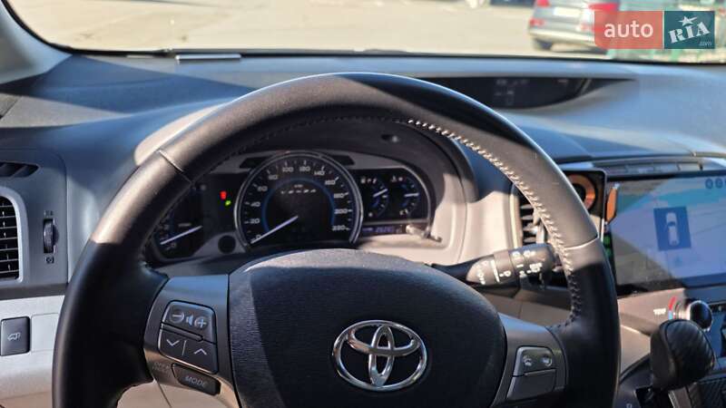 Внедорожник / Кроссовер Toyota Venza 2012 в Киеве фото 16 Внедорожник / Кроссовер Toyota Venza 2012 в Киеве