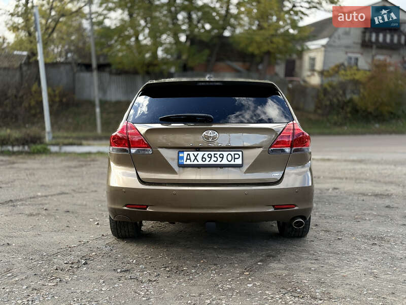 Внедорожник / Кроссовер Toyota Venza 2011 в Новой Водолаге