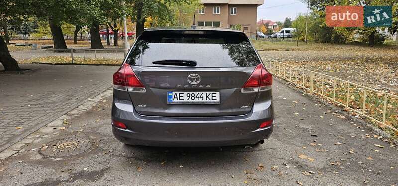 Внедорожник / Кроссовер Toyota Venza 2014 в Днепре