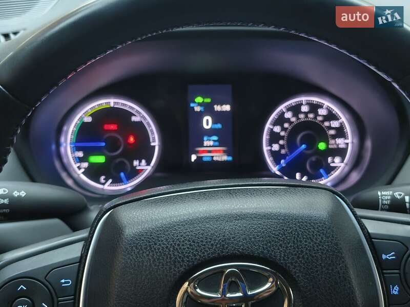 Внедорожник / Кроссовер Toyota Venza 2021 в Киеве